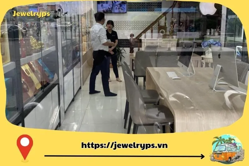 Phan Duy Apple Store