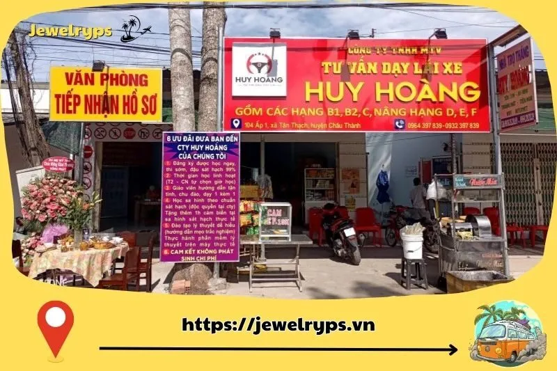 Trung tâm Đào tạo lái xe Huy Hoàng